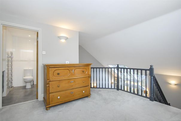 Orleans Road, St Margarets, Middlesex, TW1, Twickenham - Photo 1