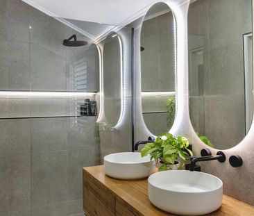 Stunning Queenslander On Boundary! - Photo 5