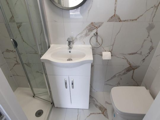 4 bedroom terraced house to rent - Photo 1