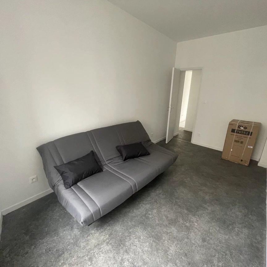 Location Appartement 1 pièces 23 m2 à Saint-Quentin - Photo 1