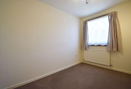 4 bedroom terraced house to rent - Photo 4