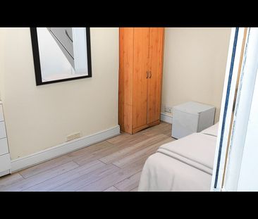 Room in a Shared House, South Road, B23 - Photo 2
