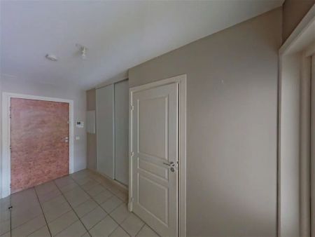Location appartement 3 pièces - 82.86m² à Hazebrouck (59190) - Photo 3