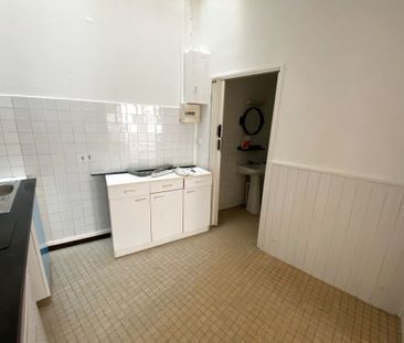 Location Appartement 1 pièce 35m² BORDEAUX 33000 - Photo 2