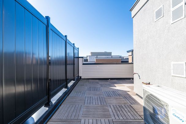 For Lease - 8 Sayers Lane Unit# 17, Richmond Hill, Ontario - Photo 1