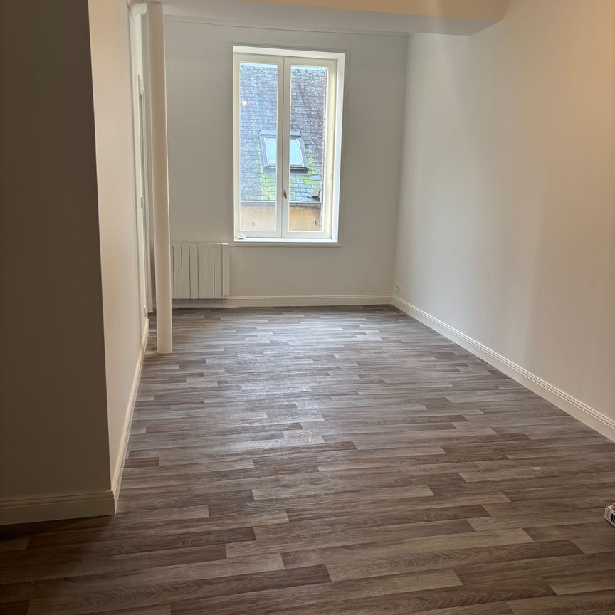 Location Appartement 2 pièces 52m² BAYEUX 14400 - Photo 1