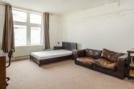 3 bedroom house share to rent - Photo 3