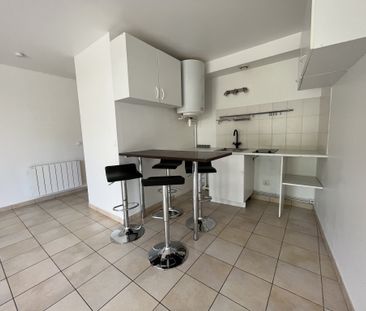 Location Appartement 2 pièces 38m² BURES SUR YVETTE 91440 - Photo 3