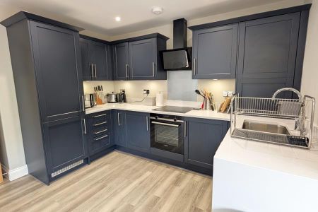 2 bedroom apartment to rent - Photo 4