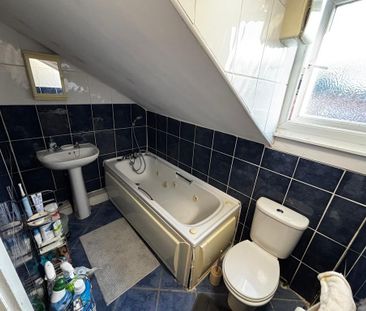 5 bedroom house to rent - Photo 2