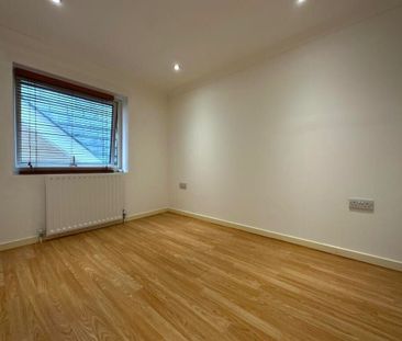 5 Bed Semi-Detached House, Farm Road, G41 - Photo 2