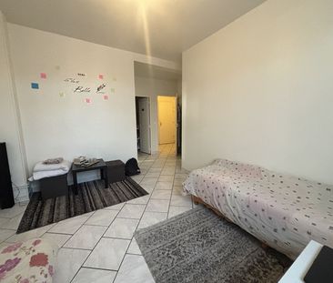 Location Appartement 1 pièce 33m² - Photo 1