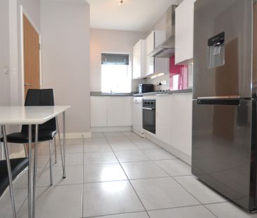 Newdawn Place, Cheltenham, Gloucestershire - Photo 2