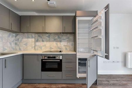 Brunel Hosue, The Hard, Portsmouth, PO1 - Photo 5