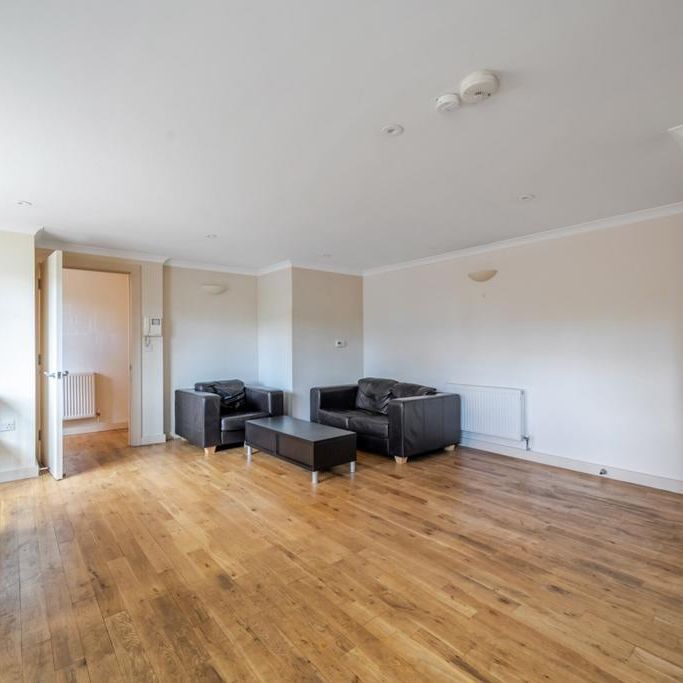 2 bedroom duplex to rent - Photo 1