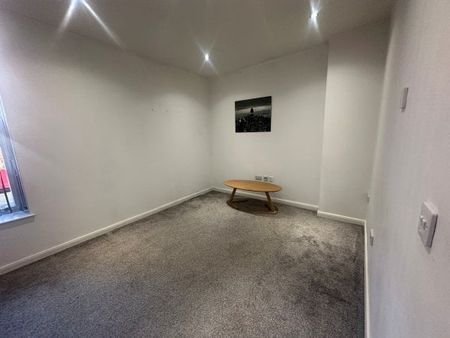 Station Terrace, Waltons Parade - Photo 2