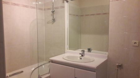location Appartement T2 DE 58.3m² À PARIS - Photo 5