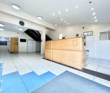 1 Bed Flat, Central House, E15 - Photo 2