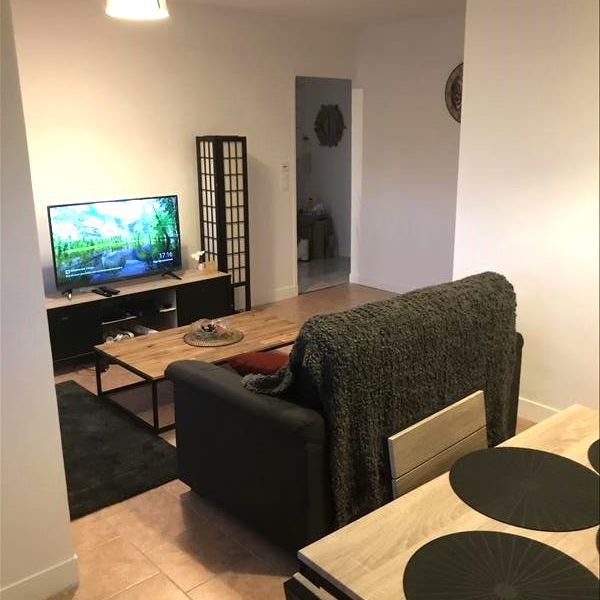 1 pièce - Meublé - 9,59 m² - 11ème étage - Colocation non autorisée - Photo 1