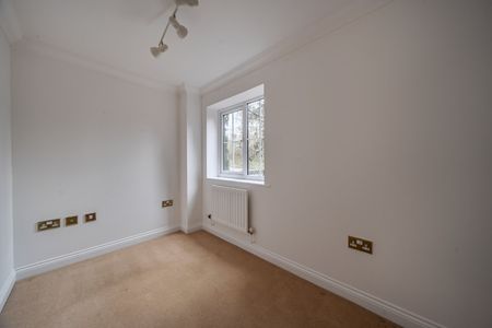 5 bedroom detached house to rent - Photo 5