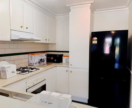 Secondary Bedroom - Photo 5