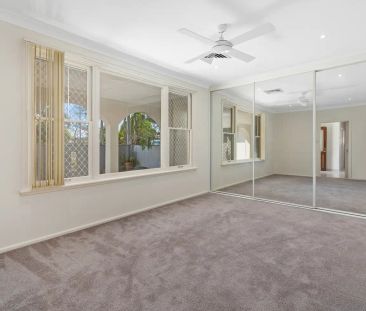 “Waterfront Family Home in Convenient Location” - Photo 5