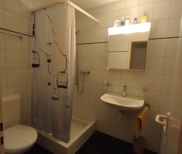 2.5 Zimmer, 90 m², 2. Stock - Photo 6