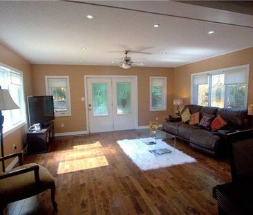 For Lease - 102 Beaverbrook Court, Toronto, Ontario - Photo 2