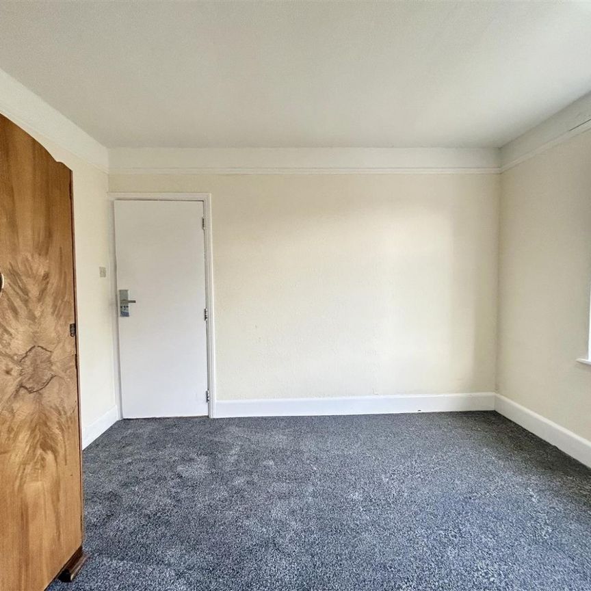 1 Bedroom Room To Let - Photo 1