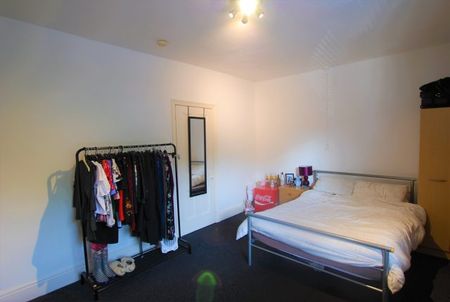 70 Stalker Lees Road, Ecclesall - Photo 4