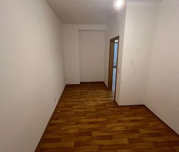Renovierte 2-Zimmer-Wohnung mit Küche in Gera zu vermieten - Photo 4