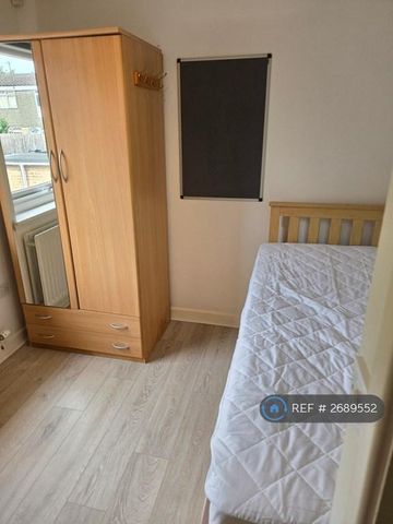 5 bedroom terraced house to rent - Photo 3