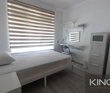 4 bedroom detached bungalow to rent - Photo 1