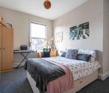 5 bedroom terraced house to rent - Photo 3