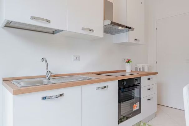 Via Assietta, Milan, Lombardy 20161 - Photo 1