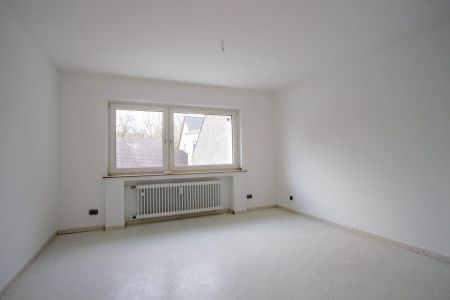 Blömker! Geräumige 3,5-Raum-Wohnung mit Balkon in Gladbeck-Butendorf ! - Photo 3