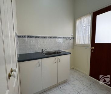 FEELING FRESH IN OLDE BERWICK - Photo 3