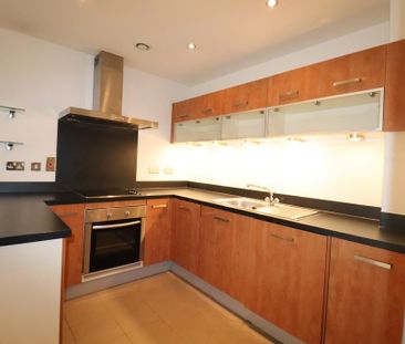 2 bedroom flat to rent - Photo 5