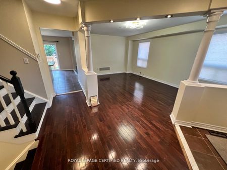 For Lease - 426 Orange Walk Crescent, Mississauga, Ontario - Photo 4