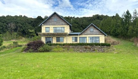 Country Living - Photo 3