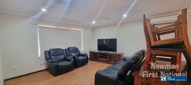 3 BEDROOMS - GREAT LOCATION - Photo 1