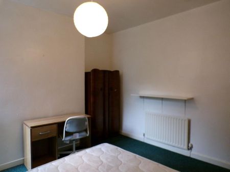 6 bedroom house to rent - Photo 4