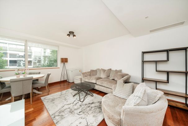 Pavilion Apartments, London, NW8 - Photo 1