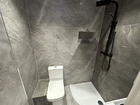 Two-Bedrooms Apartment - Photo 2
