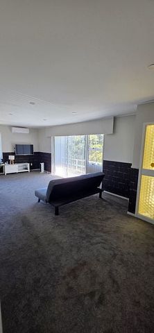 Quiet, rural, Renovat, Garden 2min away from Town - Photo 2