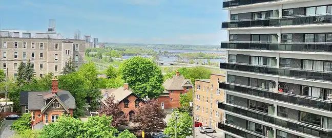 Bronson Place — 440-1609 - Photo 1