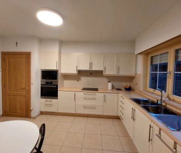 Te huur – Charmante alleenstaande woning met garage in Wakken - Photo 3