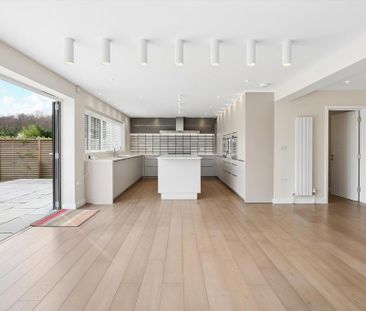 4 bedroom detached house to rent - Photo 6