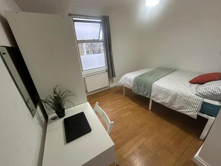 5 bedroom flat share to rent - Photo 4
