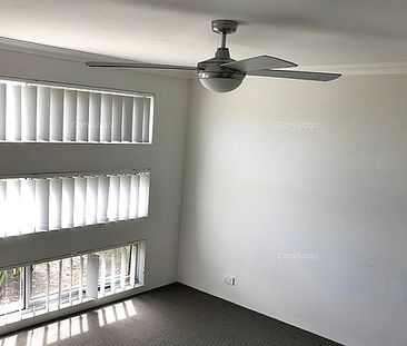 4 Lepley Lane, Hammond Park WA 6164 - Photo 6